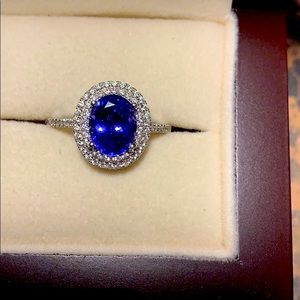 Tanzanite ring in platinum